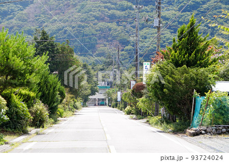 精進湖民宿村の村内道路【富士河口湖町精進】 93724024