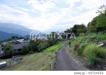 大磯小磯地区　峰山集落【山梨県身延町】 93724033