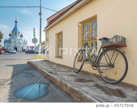 bicycle near the wall in the old Belarusian town of Postavy bicycle near the wall in the old Belarusian town of Postavy 93727016