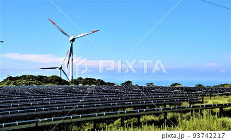 長島夢追い元気発電所 ソーラーと風力のハイブリッド発電 (エネルギーの安全保障関連) 長島夢追い元気発電所 ソーラーと風力のハイブリッド発電 (エネルギーの安全保障関連) 93742217