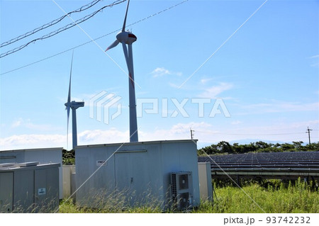 長島夢追い元気発電所 ソーラーと風力のハイブリッド発電 (エネルギーの安全保障関連) 長島夢追い元気発電所 ソーラーと風力のハイブリッド発電 (エネルギーの安全保障関連) 93742232