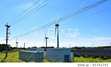 長島夢追い元気発電所　ソーラーと風力のハイブリッド発電　（エネルギーの安全保障関連） 93742242