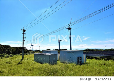 長島夢追い元気発電所 ソーラーと風力のハイブリッド発電 (エネルギーの安全保障関連) 長島夢追い元気発電所 ソーラーと風力のハイブリッド発電 (エネルギーの安全保障関連) 93742243