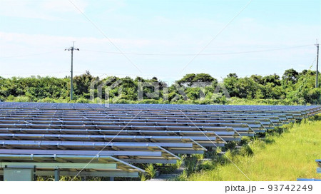 長島夢追い元気発電所　ソーラーと風力のハイブリッド発電　（エネルギーの安全保障関連） 93742249