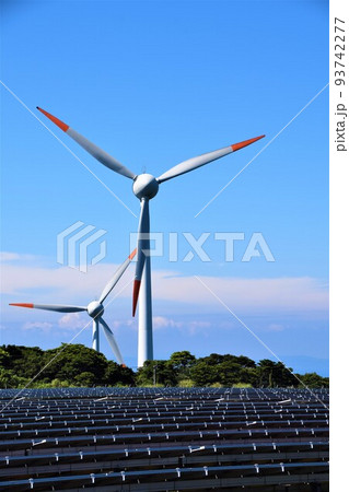 長島夢追い元気発電所　ソーラーと風力のハイブリッド発電　（エネルギーの安全保障関連） 93742277