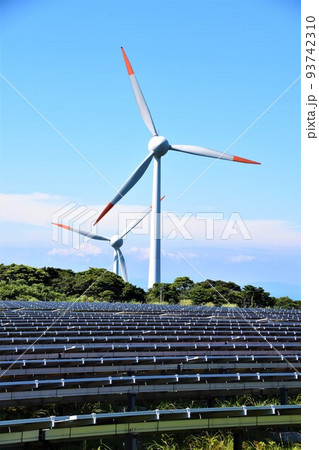 長島夢追い元気発電所　ソーラーと風力のハイブリッド発電　（エネルギーの安全保障関連） 93742310