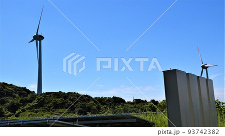 長島夢追い元気発電所 ソーラーと風力のハイブリッド発電 (エネルギーの安全保障関連) 長島夢追い元気発電所 ソーラーと風力のハイブリッド発電 (エネルギーの安全保障関連) 93742382