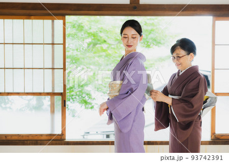 和室　着物　習い事　 93742391
