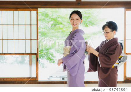 和室　着物　習い事　 93742394