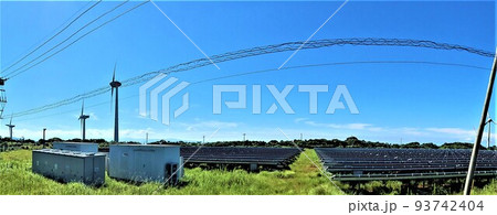 長島夢追い元気発電所 ソーラーと風力のハイブリッド発電 (エネルギーの安全保障関連) 長島夢追い元気発電所 ソーラーと風力のハイブリッド発電 (エネルギーの安全保障関連) 93742404