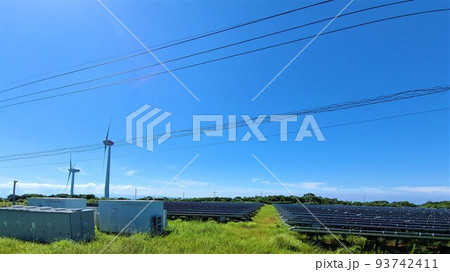 長島夢追い元気発電所 ソーラーと風力のハイブリッド発電 (エネルギーの安全保障関連) 長島夢追い元気発電所 ソーラーと風力のハイブリッド発電 (エネルギーの安全保障関連) 93742411