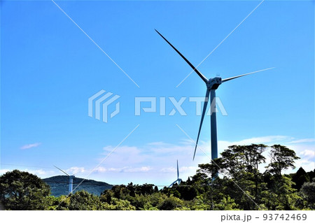 長島夢追い元気発電所 ソーラーと風力のハイブリッド発電 (エネルギーの安全保障関連) 長島夢追い元気発電所 ソーラーと風力のハイブリッド発電 (エネルギーの安全保障関連) 93742469