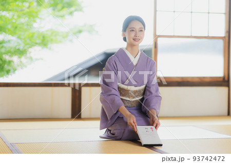 和室　着物　手土産 93742472