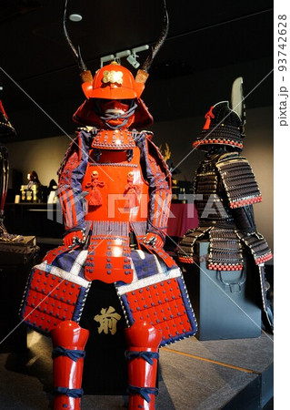 鎧兜 武者人形 素材 背景 鎧兜 武者人形 素材 背景 93742628