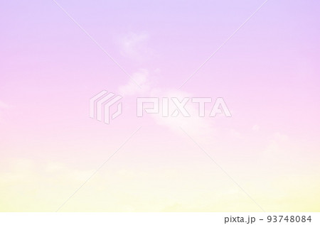 パステルカラーグラデーションのやさしいふわふわの空の背景 パステルカラーグラデーションのやさしいふわふわの空の背景 93748084