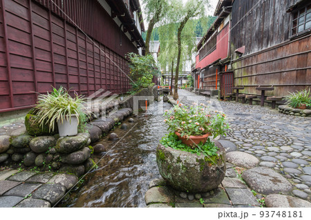 郡上八幡　やなか水のこみち 93748181