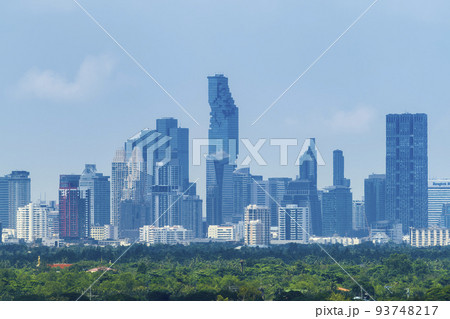 バンコク 高層ビル群遠景・マハナコーン / Bangkok, Thailand 93748217