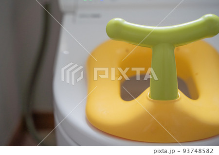 幼児用補助便座のイメージ 93748582