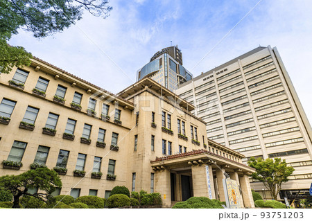 静岡県静岡市にある静岡県庁の本館 93751203