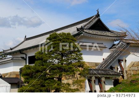 世界遺産 本離宮二条城 東大手門を望む 世界遺産 本離宮二条城 東大手門を望む 93754973