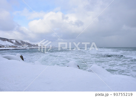 冬の北海道稚内市の風景 93755219