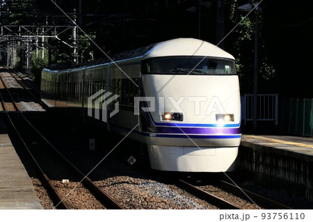 夏の日光路を行く…東武特急『スペーシア』　豪華特急で日光・鬼怒川へ 93756110