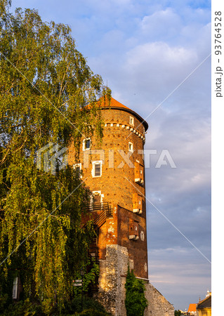 Wawel Castle in Krakow 93764528