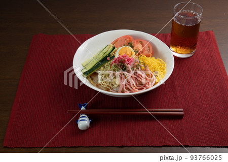 冷やし中華はじめました 冷やし中華はじめました 93766025