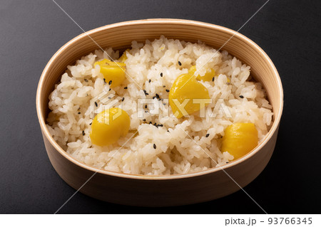 栗ご飯・栗ご飯弁当 93766345