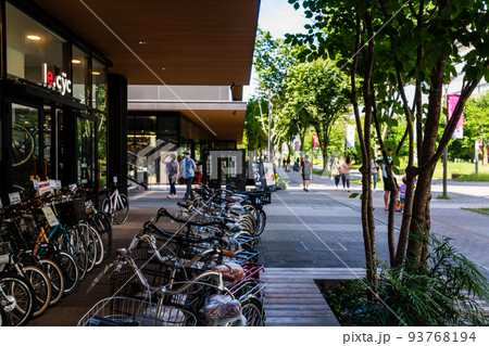 立川GREEN SPRINGS　ショッピングモール　新スポット 93768194