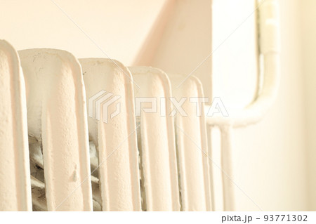 cast iron white old radiator cast iron white old radiator 93771302