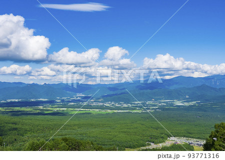 清里高原の展望（清里テラスより） 93771316