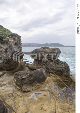 台湾の深澳岬角の象鼻岩と浸蝕地形 Elephant Trunk Rock in Shenao 台湾の深澳岬角の象鼻岩と浸蝕地形 Elephant Trunk Rock in Shenao 93772466