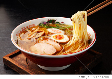 醤油ラーメン 93773266