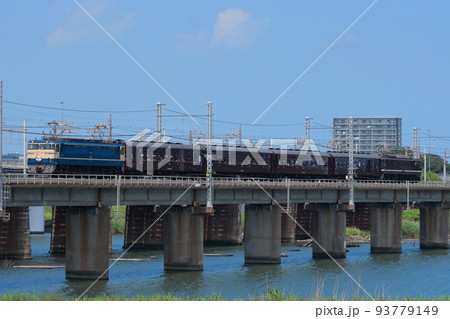 東海道線を走行するEF65-501号機牽引のレトロ横浜号_2009/6/7撮影 東海道線を走行するEF65-501号機牽引のレトロ横浜号_2009/6/7撮影 93779149