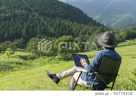ワーケーション 93779310