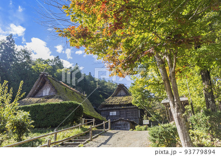 高山 飛騨の里 民俗村 合掌造り 民家 日本家屋 高山 飛騨の里 民俗村 合掌造り 民家 日本家屋 93779894