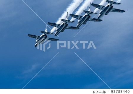 航空自衛隊T-4ブルーインパルスアクロバット飛行編隊 93783440