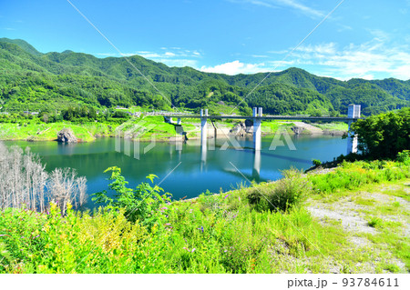 八ッ場大橋/八ツ場あがつま湖方面を望む(群馬県長野原町)【2022.8】 八ッ場大橋/八ツ場あがつま湖方面を望む(群馬県長野原町)【2022.8】 93784611