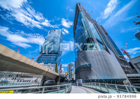 日本の東京都市景観 渋谷駅や桜丘口再開発を望む（ビルで奥の渋谷ストリームが見えなくなった）＝8月8日 93784996