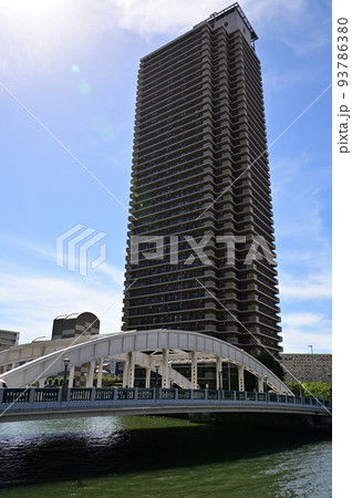 堂島大橋と高層ビル 93786380