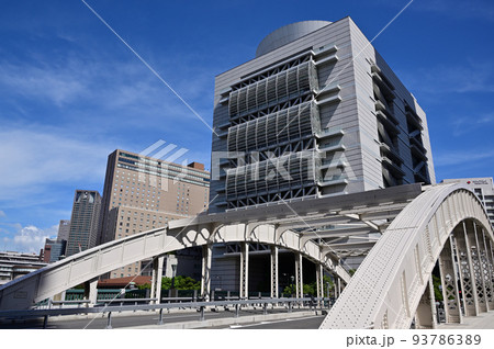 堂島大橋と高層ビル 堂島大橋と高層ビル 93786389