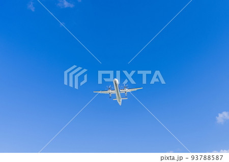 《飛行機》ボンバルディア　Bombardier DHC-8-400（DHC-8 Dash 8） 93788587