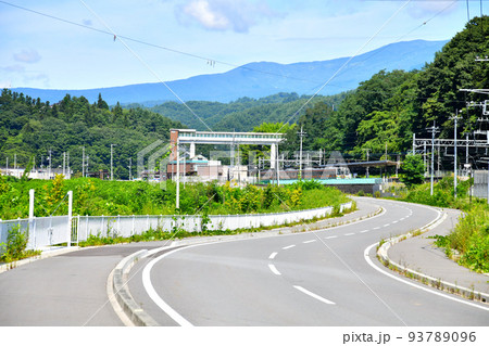 長野原草津口駅周辺を望む(群馬県長野原町)【2022.8】 93789096