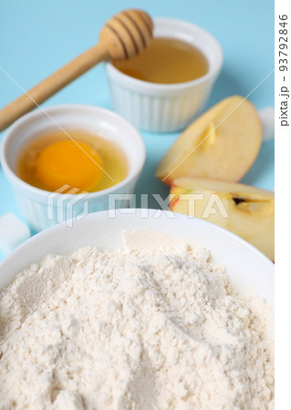 Concept of cooking cake or pie, close up Concept of cooking cake or pie, close up 93792846