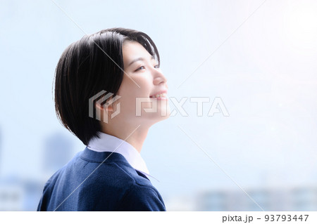 学生さんの顔のアップのイメージ 学生さんの顔のアップのイメージ 93793447