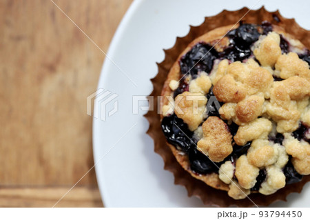 サクサクのブルーベリークランブルタルト 93794450