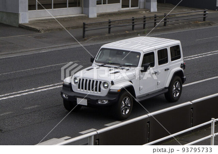 ジープ　道路走行 93795733