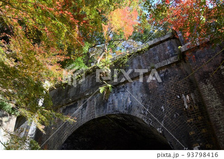 愛岐トンネル群の紅葉 愛岐トンネル群の紅葉 93798416