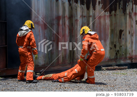 First aid support accident at work. First aid support accident at work. 93803739